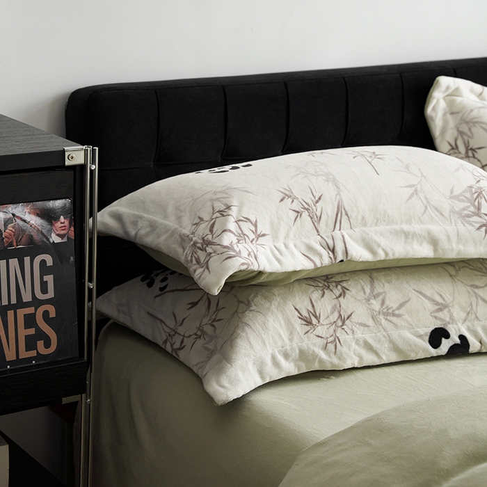 91家纺网 家纺一手货源 找家纺 （总）千朵森 2024新款网红印花熊猫牛奶绒四件套  风格二