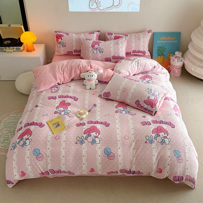 91家纺网 家纺一手货源 找家纺 2024新款三丽鸥高克重牛奶绒四件套 贪吃美乐蒂