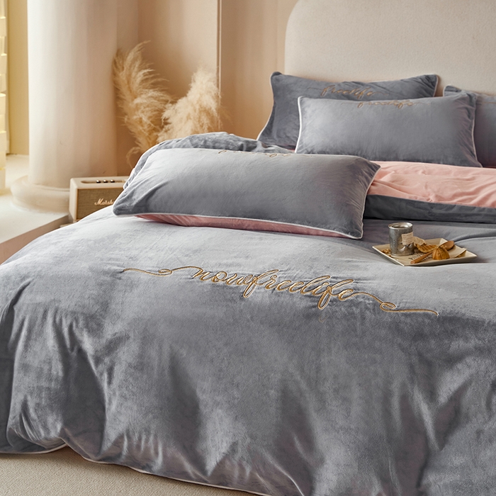 91家纺网 家纺一手货源 找家纺 （总）千朵森 2024新款高端锦丝绒四件套-杰西卡 风格二