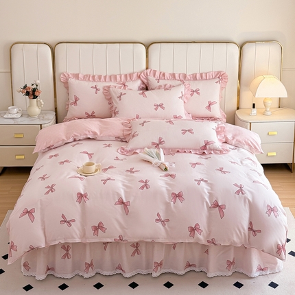 91家纺网 家纺一手货源 找家纺 （总）爱妮玖玖家纺 2024新款小蕾丝系列全棉单层床裙配双针被套四件套