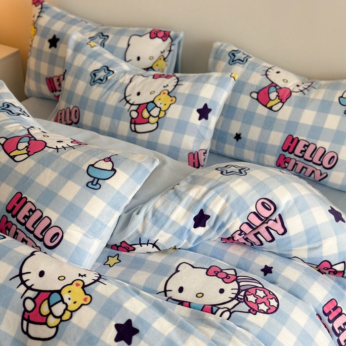 91家纺网 家纺一手货源 找家纺 2024新款三丽鸥高克重牛奶绒四件套 幸运星KT猫