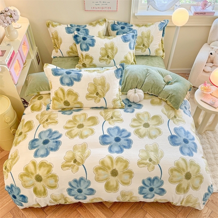 91家纺网 家纺一手货源 找家纺 （总）名兮家居 2024新款卡通时尚风高克重牛奶绒四件套