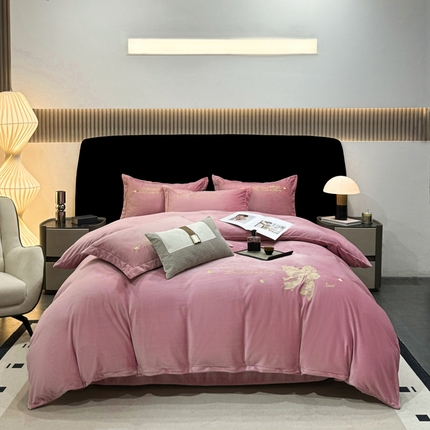 富之航 2024新款宝宝绒刺绣四件套 邂逅-豆沙粉