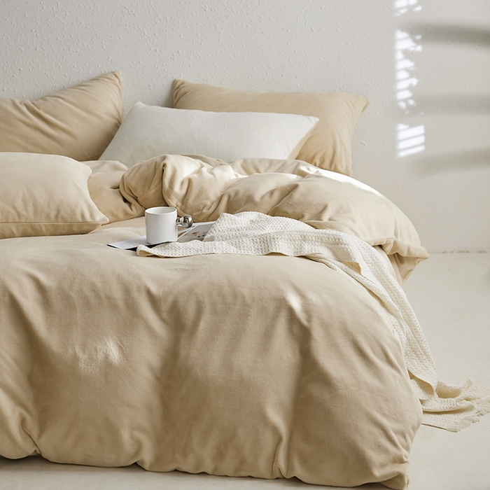 91家纺网 家纺一手货源 找家纺 千朵森 2024新款高克重纯色牛奶绒四件套 郁金香