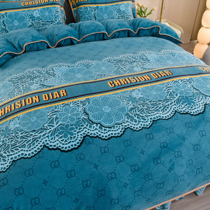 91家纺网 家纺一手货源 找家纺 静缘分 2024新款特厚8.5斤牛奶绒金貂绒床裙款保暖四件套-精雕细刻