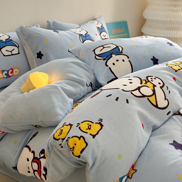 91家纺网 家纺一手货源 找家纺 2024新款三丽鸥高克重牛奶绒四件套 活力帕恰狗