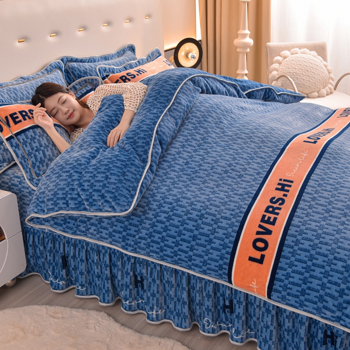 91家纺网 家纺一手货源 找家纺 静缘分 2025新款230克特厚8.5斤牛奶绒金貂绒床裙款保暖四件套-一帆风顺