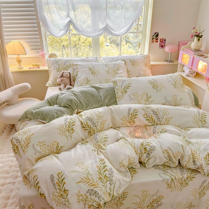 91家纺网 家纺一手货源 找家纺 （总）名兮家居 2024新款卡通时尚风高克重牛奶绒四件套