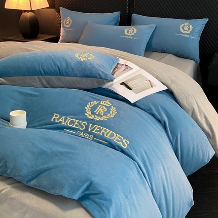 如一 2024新款水晶绒双拼刺绣四件套-劳斯系列 劳斯-宾利蓝