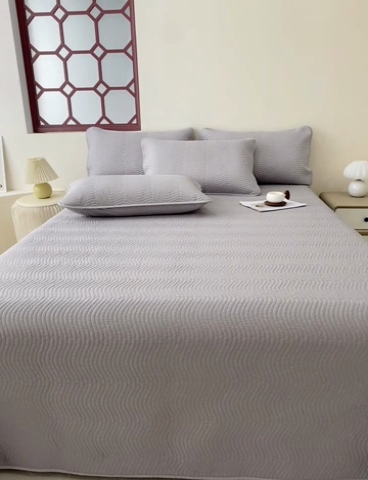 91家纺网 家纺一手货源 找家纺 莎果家纺 2024新款13372双面纯棉高温砂洗纯色床盖可搭配床盖四件套 浅灰