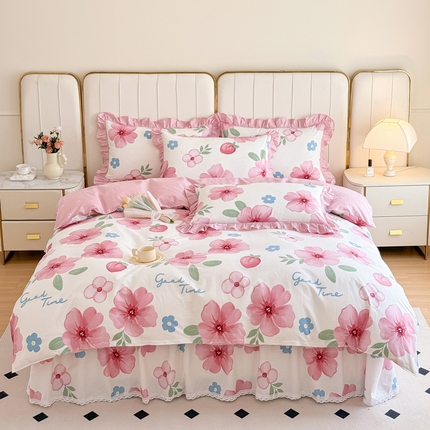 91家纺网 家纺一手货源 找家纺 （总）爱妮玖玖家纺 2024新款小蕾丝系列全棉单层床裙配双针被套四件套