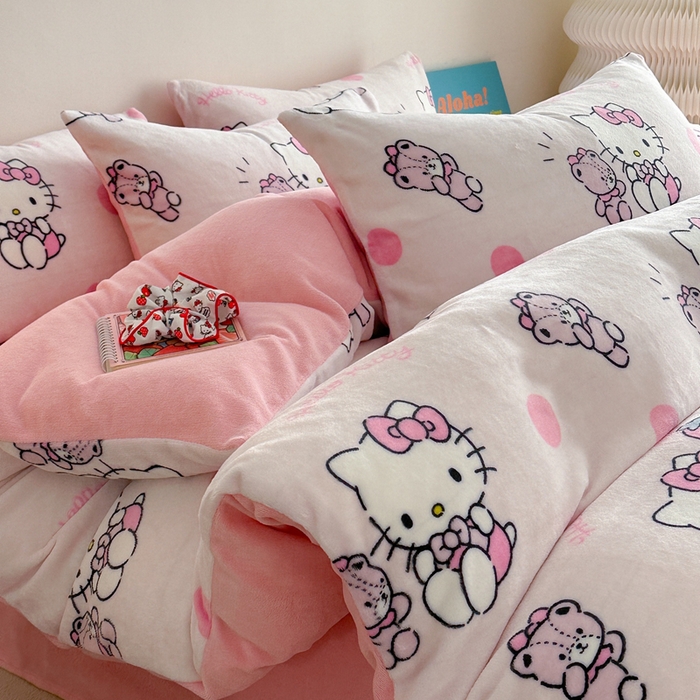 91家纺网 家纺一手货源 找家纺 2024新款三丽鸥高克重牛奶绒四件套 泡泡KT猫