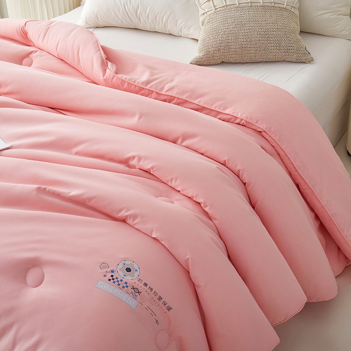 91家纺网 家纺一手货源 找家纺 梦恬佳 2024新款A类亲肤棉石墨烯远红外线自发热抗菌冬被被芯 粉色