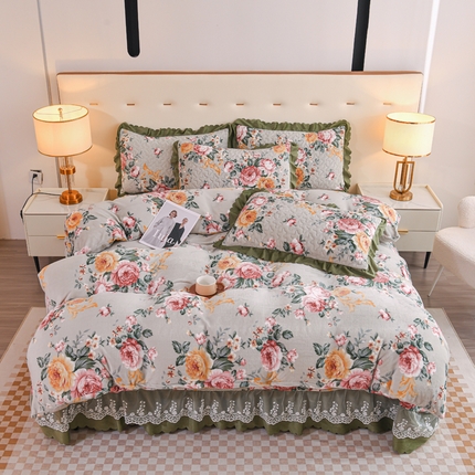 91家纺网 家纺一手货源 找家纺 （总）雅眠居 2025新款直播爆款牛奶绒印花床盖四件套双层蕾丝花边床裙单件三件套