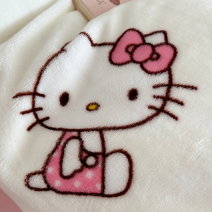 91家纺网 家纺一手货源 找家纺 2024新款三丽鸥高克重牛奶绒四件套 爱心KT猫