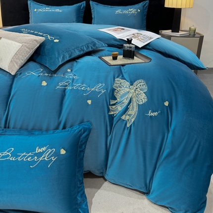 91家纺网 家纺一手货源 找家纺 （总）富之航 2024新款宝宝绒刺绣四件套加厚牛奶绒绣花四件套婴儿绒四件套