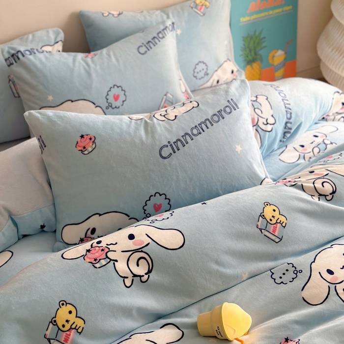 91家纺网 家纺一手货源 找家纺 2024新款三丽鸥高克重牛奶绒四件套 云朵大耳朵