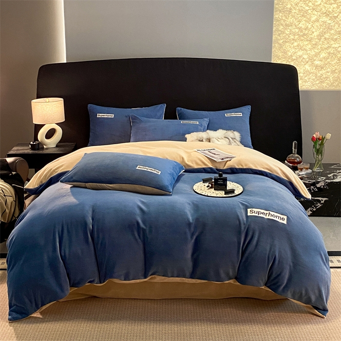 91家纺网 家纺一手货源 找家纺 笙意家纺 2025新款牛奶绒刺绣四件套-杰尼娅系列绒 杰尼亚-宾利蓝+奶茶