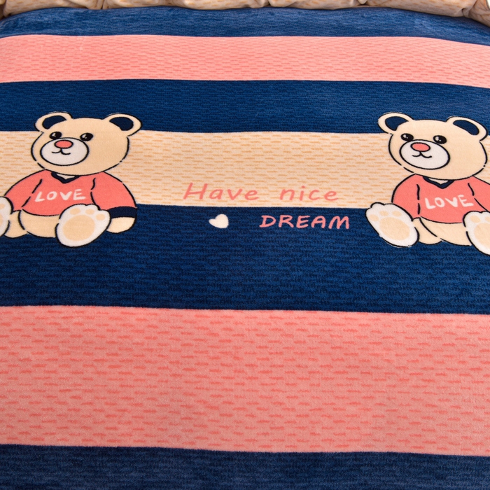 91家纺网 家纺一手货源 找家纺 静缘分 2025新款230克特厚8.5斤牛奶绒金貂绒床裙款保暖四件套-宝贝熊