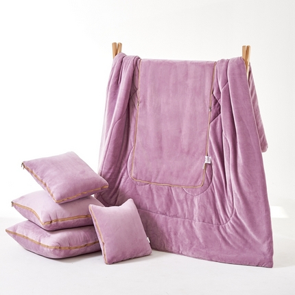 91家纺网 家纺一手货源 找家纺 照世家纺 2024新款牛奶绒纯色抱枕被（控价68/89/129/169/219） 香芋紫
