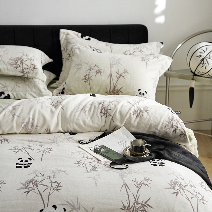 91家纺网 家纺一手货源 找家纺 （总）千朵森 2024新款网红印花熊猫牛奶绒四件套  风格二