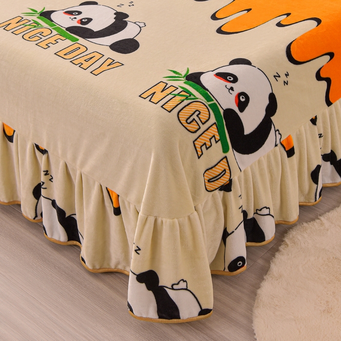 91家纺网 家纺一手货源 找家纺 静缘分 2025新款230克特厚8.5斤牛奶绒金貂绒床裙款保暖四件套-可爱熊猫