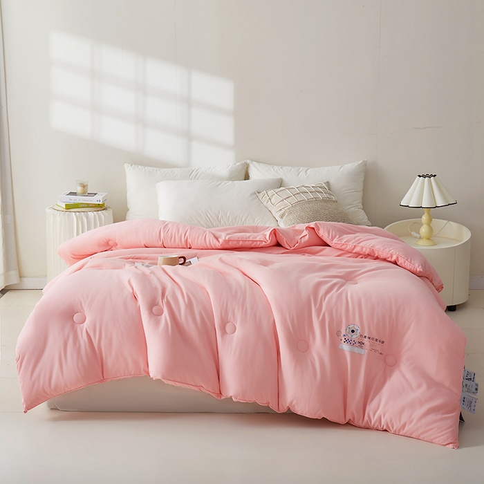 91家纺网 家纺一手货源 找家纺 梦恬佳 2024新款A类亲肤棉石墨烯远红外线自发热抗菌冬被被芯 粉色