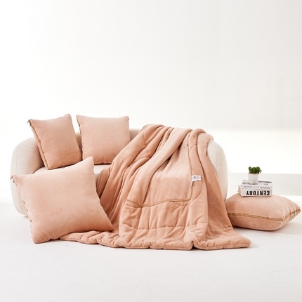 照世家纺 2024新款牛奶绒纯色抱枕被（控价68/89/129/169/219） 驼色