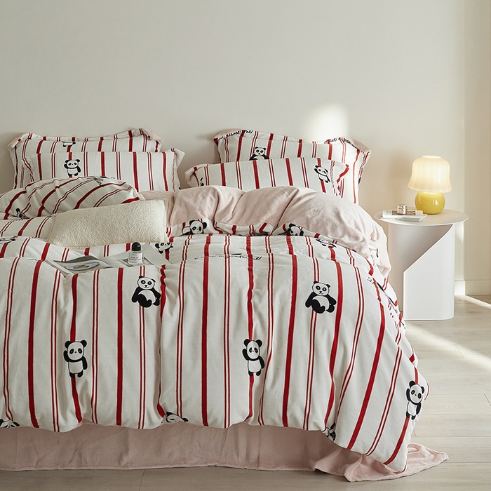 91家纺网 家纺一手货源 找家纺 千朵森 2024新款网红印花熊猫牛奶绒四件套 风格一 西雅图