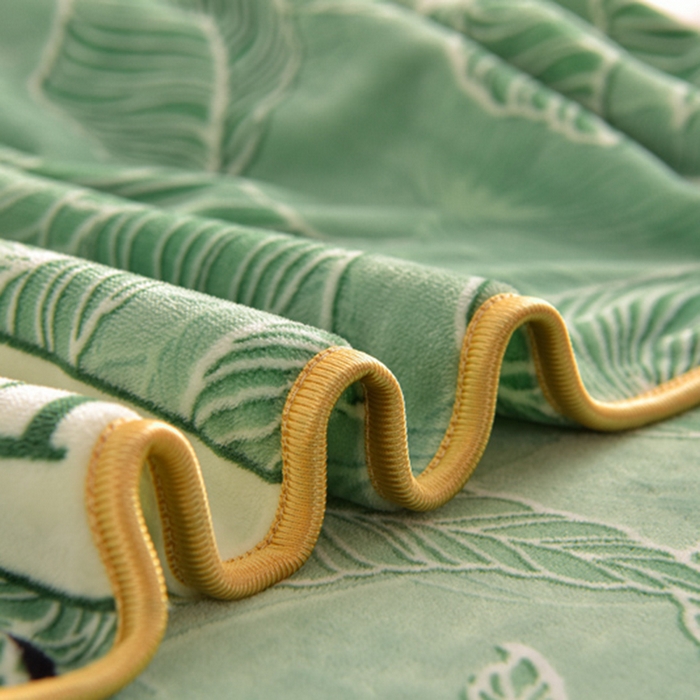 91家纺网 家纺一手货源 找家纺 静缘分 2025新款230克特厚8.5斤牛奶绒金貂绒床裙款保暖四件套-一叶知秋