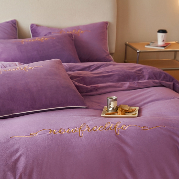91家纺网 家纺一手货源 找家纺 千朵森 2024新款高端锦丝绒四件套-杰西卡 风格二 杰西卡-紫色