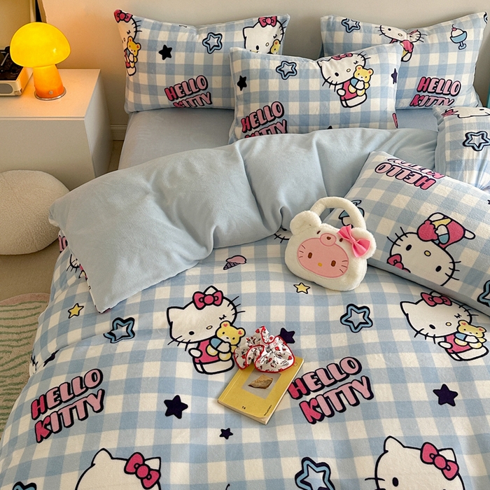 91家纺网 家纺一手货源 找家纺 2024新款三丽鸥高克重牛奶绒四件套 幸运星KT猫