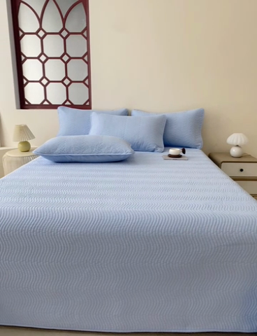 91家纺网 家纺一手货源 找家纺 莎果家纺 2024新款13372双面纯棉高温砂洗纯色床盖可搭配床盖四件套 天蓝