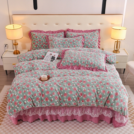 91家纺网 家纺一手货源 找家纺 （总）雅眠居 2025新款直播爆款牛奶绒印花床盖四件套双层蕾丝花边床裙单件三件套