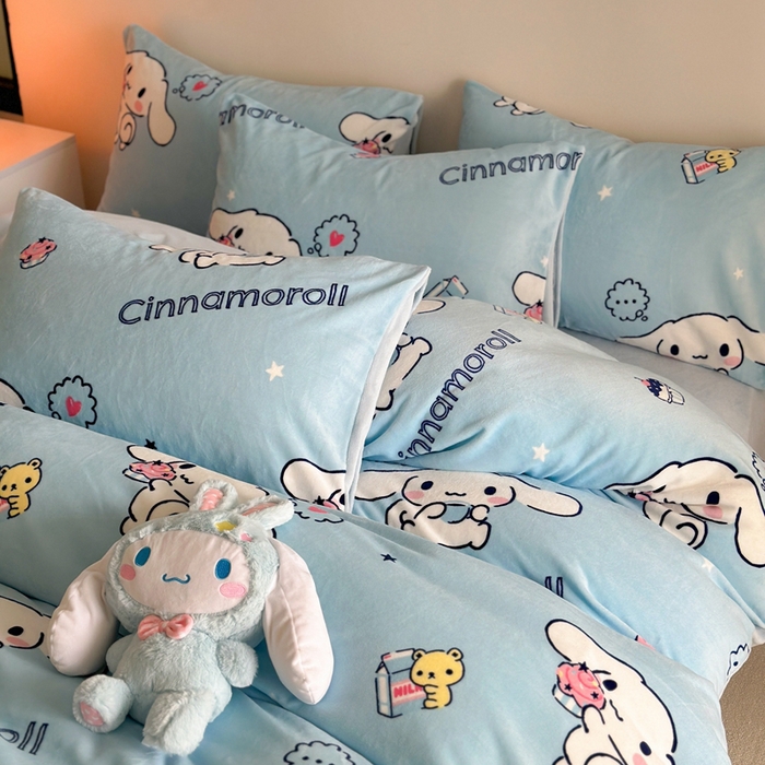 91家纺网 家纺一手货源 找家纺 2024新款三丽鸥高克重牛奶绒四件套 云朵大耳朵