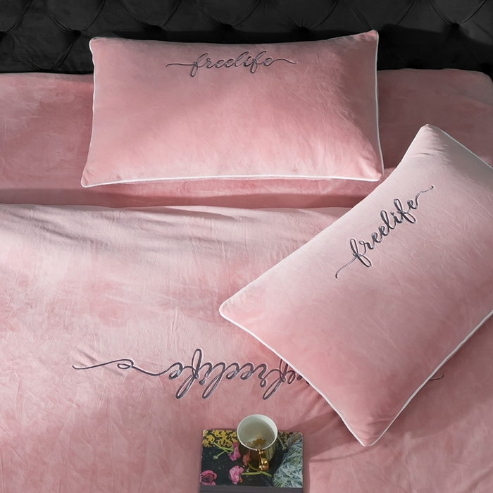 91家纺网 家纺一手货源 找家纺 千朵森 2024新款高端锦丝绒四件套-杰西卡 风格一 杰西卡-豆沙