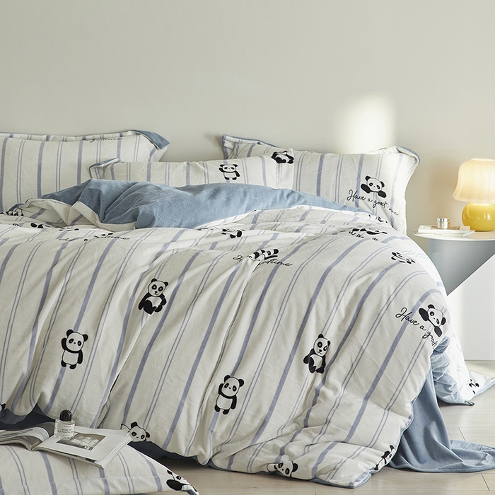 91家纺网 家纺一手货源 找家纺 千朵森 2024新款网红印花熊猫牛奶绒四件套 风格一 梵伊