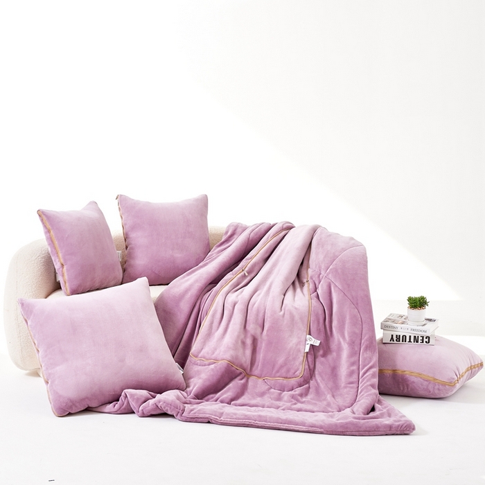 91家纺网 家纺一手货源 找家纺 照世家纺 2024新款牛奶绒纯色抱枕被（控价68/89/129/169/219） 香芋紫
