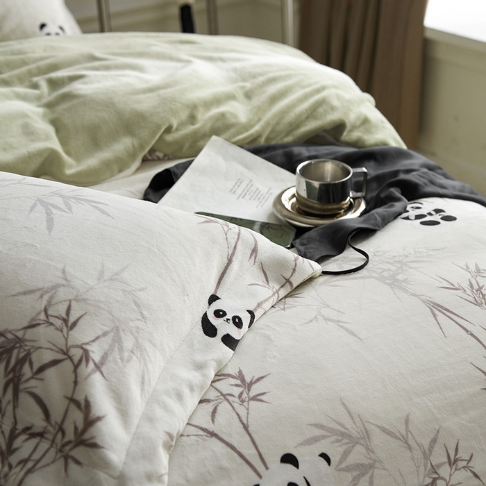 91家纺网 家纺一手货源 找家纺 （总）千朵森 2024新款网红印花熊猫牛奶绒四件套  风格二