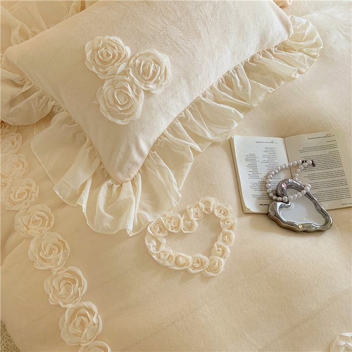 91家纺网 家纺一手货源 找家纺 富盛家纺 2024新款牛奶绒盘花刺绣四件套-玫瑰花园 玫瑰花园-黄