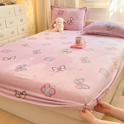 91家纺网 家纺一手货源 找家纺 川悦生活 2024新款加厚牛奶绒印花单床笠 床笠小芙蝶意