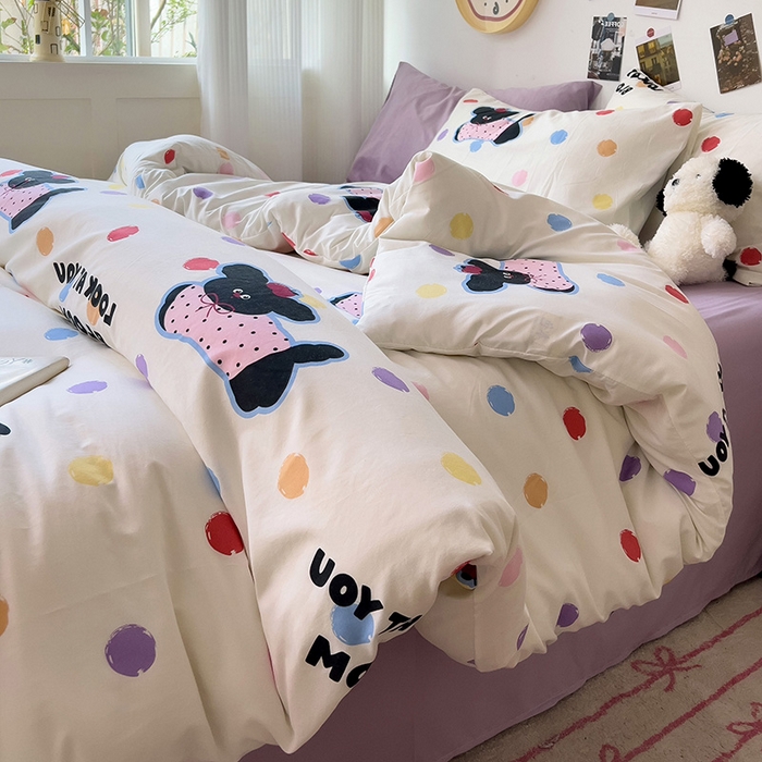 91家纺网 家纺一手货源 找家纺 星巴k家纺 2024新款A类超柔水洗棉印花四件套 波点小狗