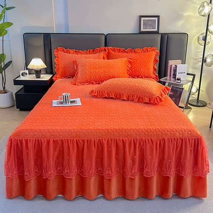 91家纺网 家纺一手货源 找家纺 （总）2024新款A类柔暖婴儿绒夹棉床裙三件套-倾世温柔