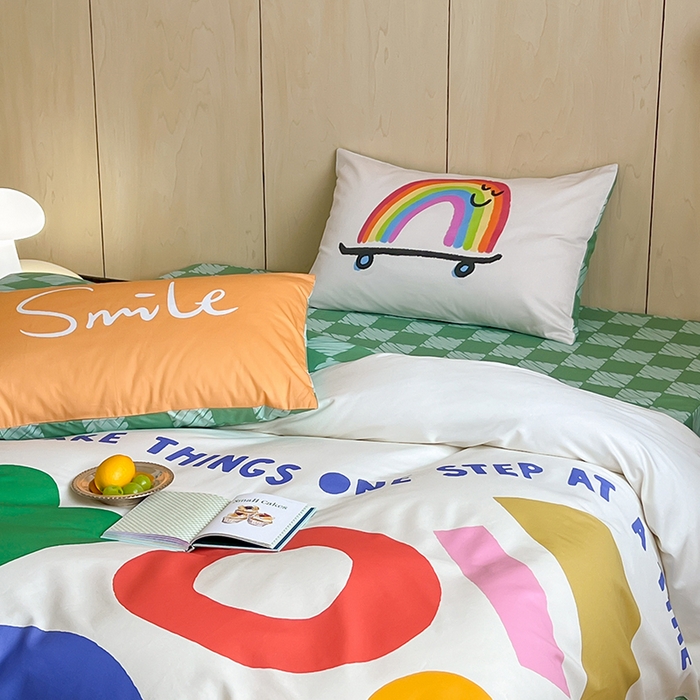 91家纺网 家纺一手货源 找家纺 2024新款40S设计师款全棉大版趣味印花系列四件套 趣味时光