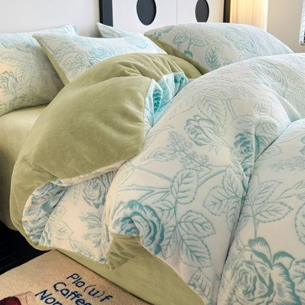 91家纺网 家纺一手货源 找家纺 （总）2024新款A类双色立体浮雕牛奶绒加厚四件套