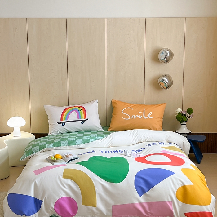 91家纺网 家纺一手货源 找家纺 2024新款40S设计师款全棉大版趣味印花系列四件套 趣味时光