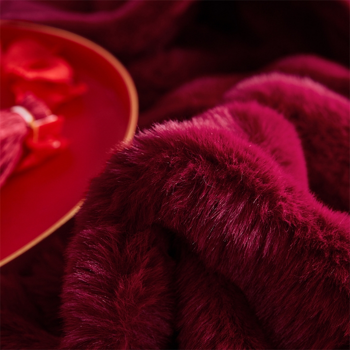91家纺网 家纺一手货源 找家纺 2025新款仿皮草摩登艺术毛毯毯子子家用毛毛毯毯子四季盖毛毯毯子 艺术酒红