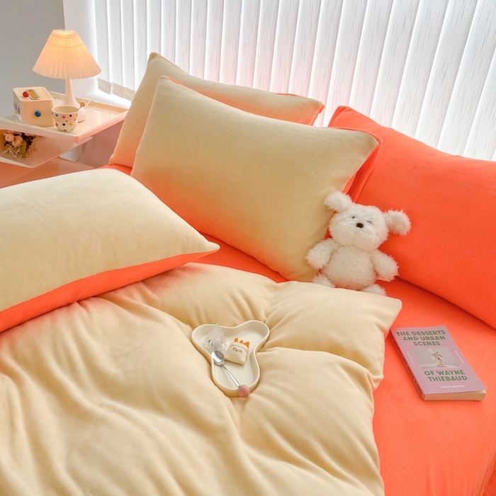 91家纺网 家纺一手货源 找家纺 言熙居 2024新款纯色双拼30克8一9斤牛奶绒四件套 奶黄拼艳橙