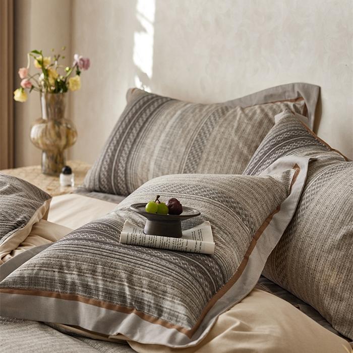 91家纺网 家纺一手货源 找家纺 2024新款全棉磨毛数码印花系列四件套 林音