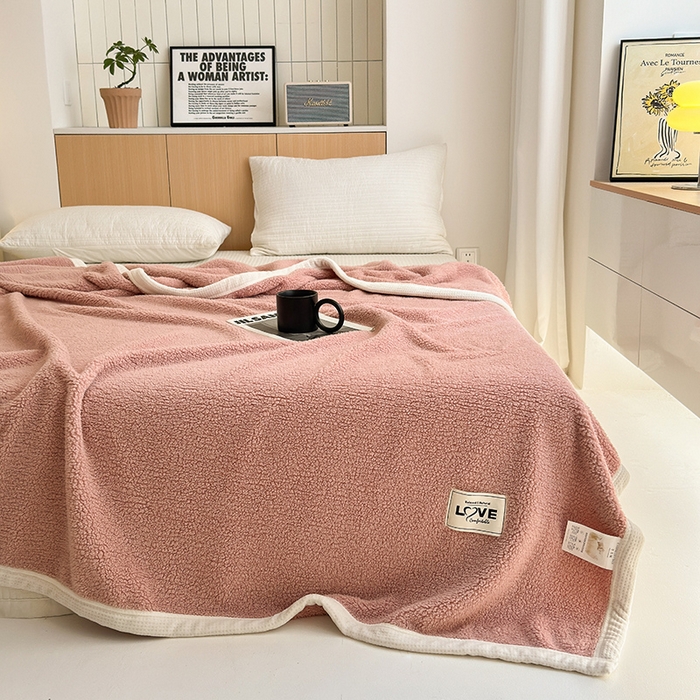 91家纺网 家纺一手货源 找家纺 （总）沐棉 2024新款牛奶绒菠萝格包边羊羔绒泰迪绒毛毯-静物图